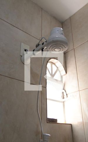 Casa à venda com 60m², 2 quartos e 2 vagasBanheiro