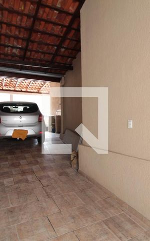 Casa à venda com 60m², 2 quartos e 2 vagasGaragem