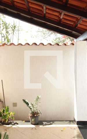 Casa à venda com 60m², 2 quartos e 2 vagasVaranda