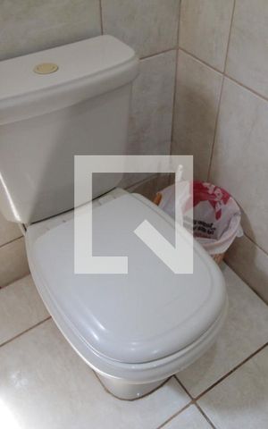 Casa à venda com 60m², 2 quartos e 2 vagasBanheiro