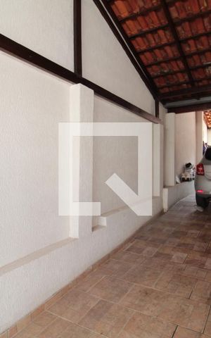 Casa à venda com 60m², 2 quartos e 2 vagasGaragem