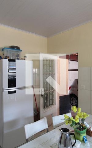 Casa à venda com 60m², 2 quartos e 2 vagasCozinha
