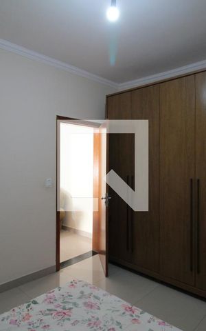 Casa à venda com 60m², 2 quartos e 2 vagasQuarto 1