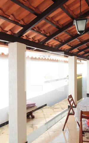 Casa à venda com 60m², 2 quartos e 2 vagasVaranda