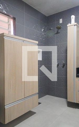 Casa à venda com 249m², 3 quartos e 2 vagasBanheiro 1