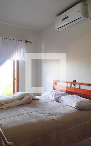 Casa à venda com 249m², 3 quartos e 2 vagasSuíte