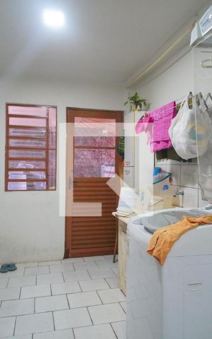 Casa à venda com 249m², 3 quartos e 2 vagasÁrea de Serviço