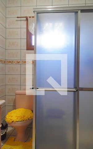Casa à venda com 249m², 3 quartos e 2 vagasBanheiro da Suíte