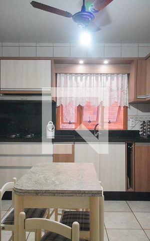 Casa à venda com 249m², 3 quartos e 2 vagasCozinha