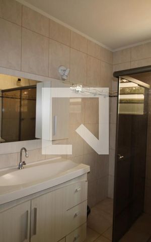 Casa à venda com 130m², 3 quartos e 2 vagasBanheiro 1