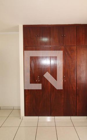 Casa à venda com 130m², 3 quartos e 2 vagasQuarto 1