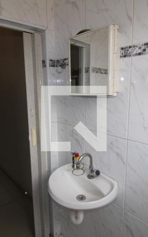 Casa à venda com 130m², 3 quartos e 2 vagasBanheiro 2