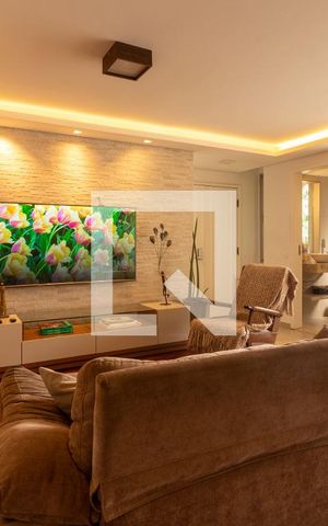 Apartamento para alugar com 160m², 4 quartos e 2 vagas Apartamento para alugar com 160m², 4 quartos e 2 vagasSala