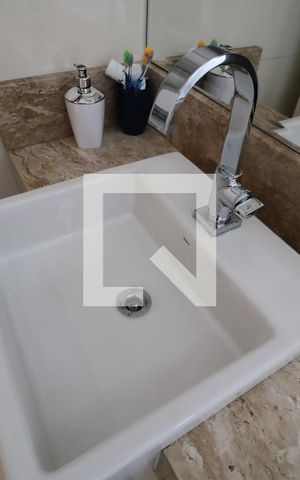 Apartamento à venda com 180m², 3 quartos e 2 vagasBanheiro da Suíte - Pia