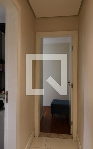 Apartamento à venda com 180m², 3 quartos e 2 vagasCorredor