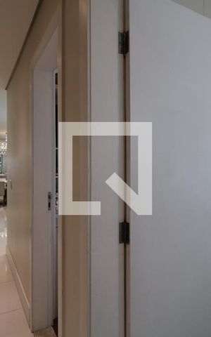 Apartamento à venda com 180m², 3 quartos e 2 vagasCorredor