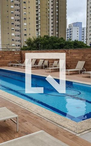 Apartamento à venda com 220m², 2 quartos e 2 vagas Apartamento à venda com 220m², 2 quartos e 2 vagasPiscina
