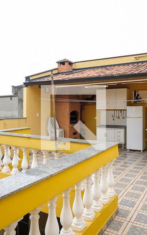 Casa à venda com 180m², 2 quartos e 2 vagasQuintal