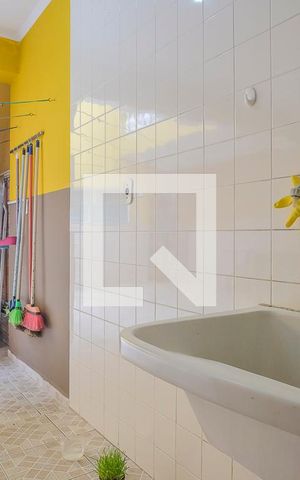 Casa à venda com 180m², 2 quartos e 2 vagasÁrea de serviço