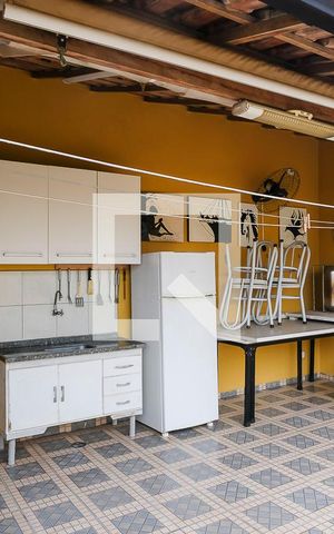 Casa à venda com 180m², 2 quartos e 2 vagasQuintal