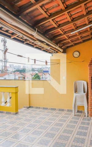 Casa à venda com 180m², 2 quartos e 2 vagasQuintal