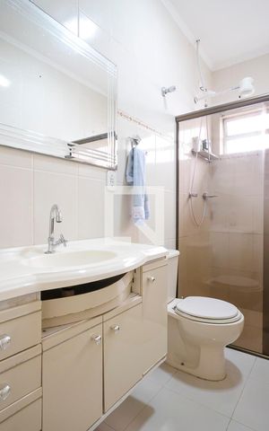Casa à venda com 180m², 2 quartos e 2 vagasBanheiro