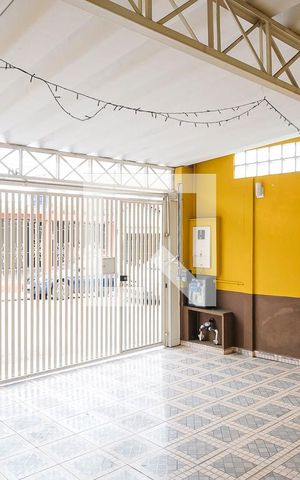 Casa à venda com 180m², 2 quartos e 2 vagasGaragem