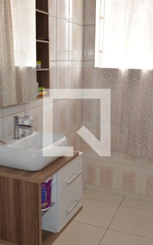 Casa à venda com 90m², 3 quartos e 1 vagaBanheiro