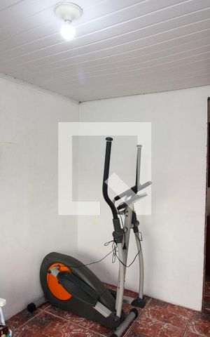Casa à venda com 140m², 4 quartos e 2 vagas Casa à venda com 140m², 4 quartos e 2 vagasQuarto 4