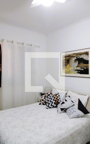 Casa à venda com 200m², 3 quartos e 3 vagasSuíte