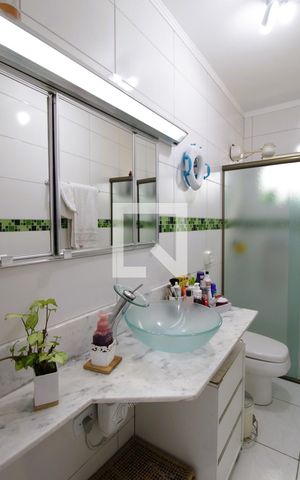 Casa à venda com 200m², 3 quartos e 3 vagasBanheiro Social