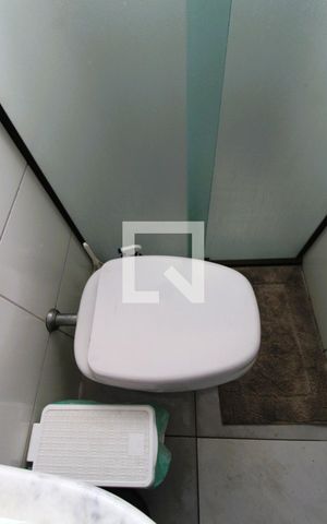 Casa à venda com 200m², 3 quartos e 3 vagasBanheiro da Suíte