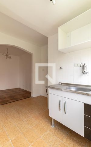Apartamento para alugar com 75m², 2 quartos e 1 vaga Apartamento para alugar com 75m², 2 quartos e 1 vagaCozinha