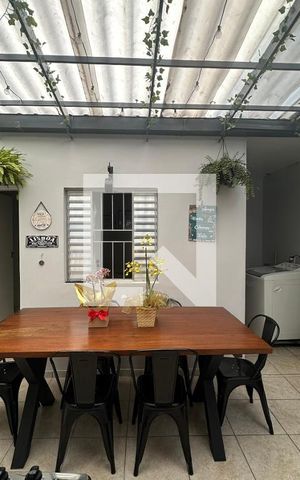 Casa à venda com 130m², 3 quartos e 2 vagasÁrea externa