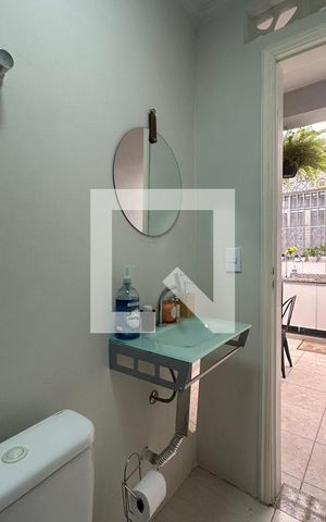 Casa à venda com 130m², 3 quartos e 2 vagasBanheiro de serviço