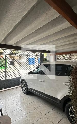 Casa à venda com 130m², 3 quartos e 2 vagasGaragem