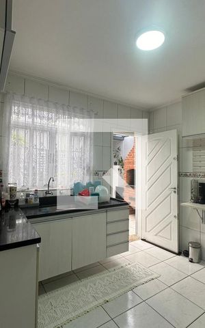 Casa à venda com 130m², 3 quartos e 2 vagasCozinha