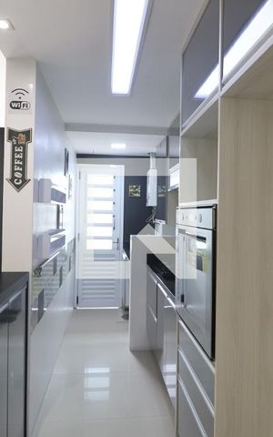 Apartamento à venda com 55m², 2 quartos e 1 vagaCozinha e Área de Serviço