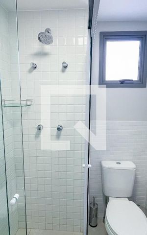 Studio à venda com 31m², 1 quarto e 1 vaga Studio à venda com 31m², 1 quarto e 1 vagaBanheiro