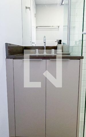 Studio à venda com 31m², 1 quarto e 1 vaga Studio à venda com 31m², 1 quarto e 1 vagaBanheiro
