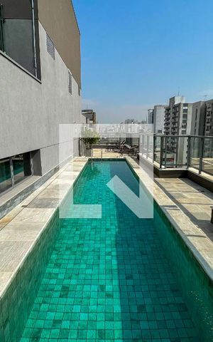 Studio à venda com 31m², 1 quarto e 1 vaga Studio à venda com 31m², 1 quarto e 1 vagaÁrea comum - Piscina