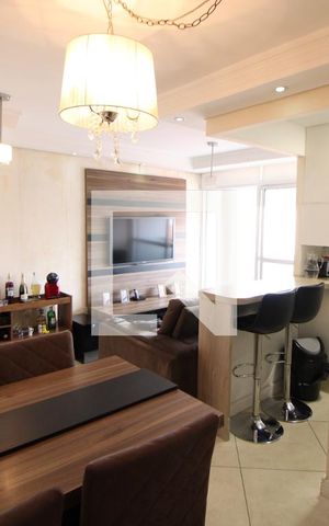Apartamento à venda com 60m², 2 quartos e 1 vagaSala / Cozinha