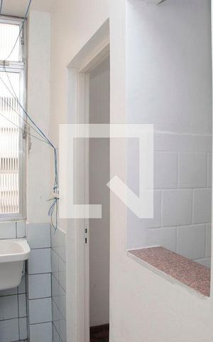 Apartamento para alugar com 62m², 2 quartos e sem vagaÁrea de Serviço + Despensa + Lavabo Serviço