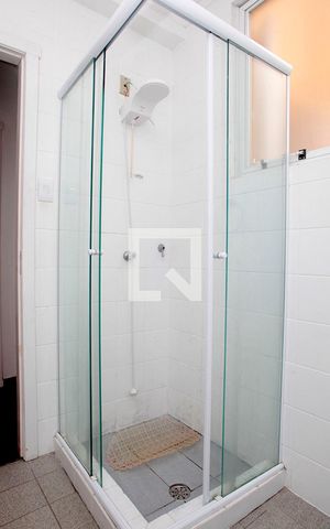 Apartamento para alugar com 62m², 2 quartos e sem vagaBanheiro