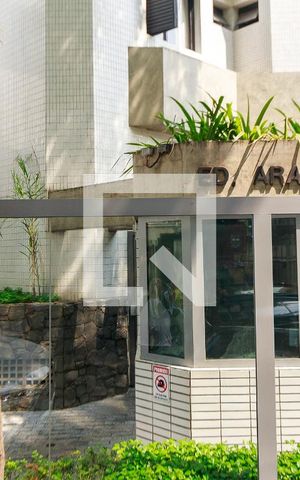 Apartamento à venda com 169m², 3 quartos e 3 vagas Apartamento à venda com 169m², 3 quartos e 3 vagasFachada