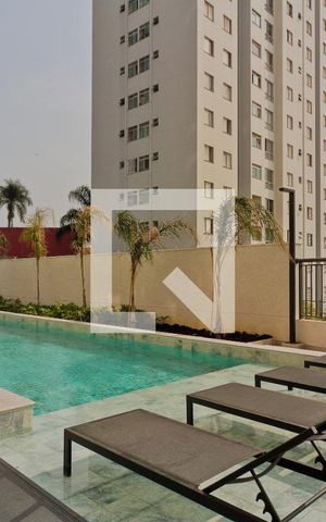 Apartamento para alugar com 37m², 2 quartos e sem vaga Apartamento para alugar com 37m², 2 quartos e sem vagaÁrea comum - Piscina