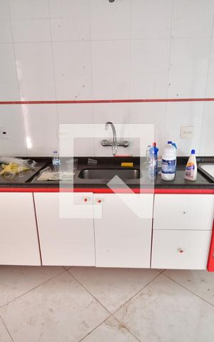 Casa para alugar com 500m², 6 quartos e 8 vagasCozinha