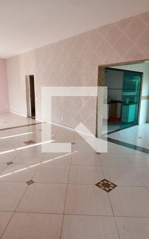 Casa para alugar com 500m², 6 quartos e 8 vagasSala