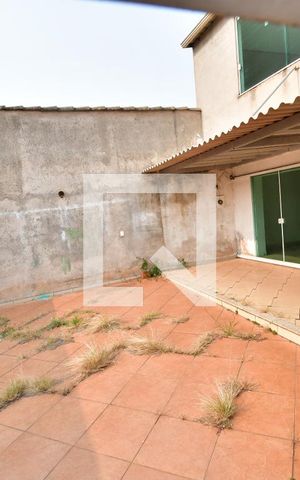 Casa para alugar com 500m², 6 quartos e 8 vagasLavabo 2 - Vista