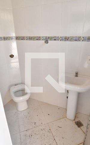 Casa para alugar com 500m², 6 quartos e 8 vagasLavabo 3